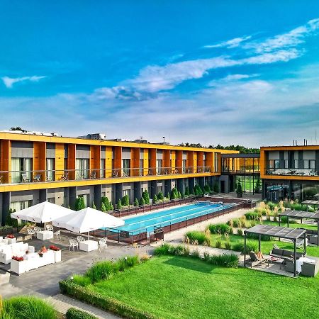 Hotel Bonifacio Spa&Sport Resort Sochocin Ngoại thất bức ảnh