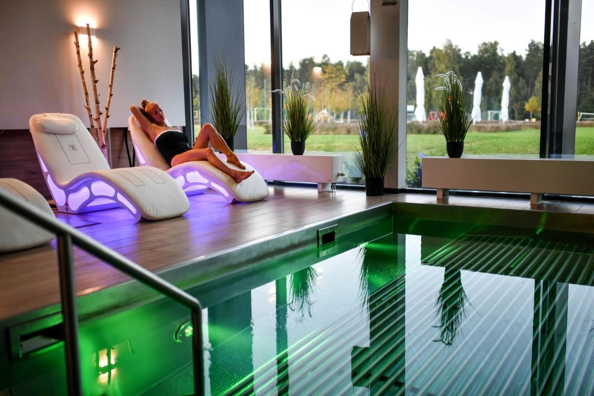 Hotel Bonifacio Spa&Sport Resort Sochocin Ngoại thất bức ảnh