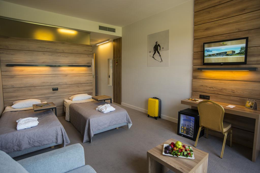 Hotel Bonifacio Spa&Sport Resort Sochocin Ngoại thất bức ảnh